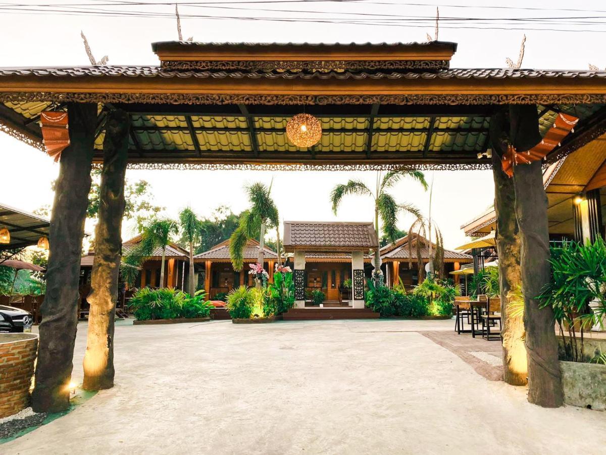 Khum Lanna Boutique Hotel Sisaket Екстериор снимка