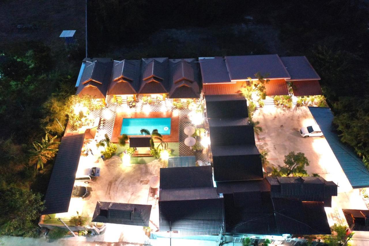 Khum Lanna Boutique Hotel Sisaket Екстериор снимка