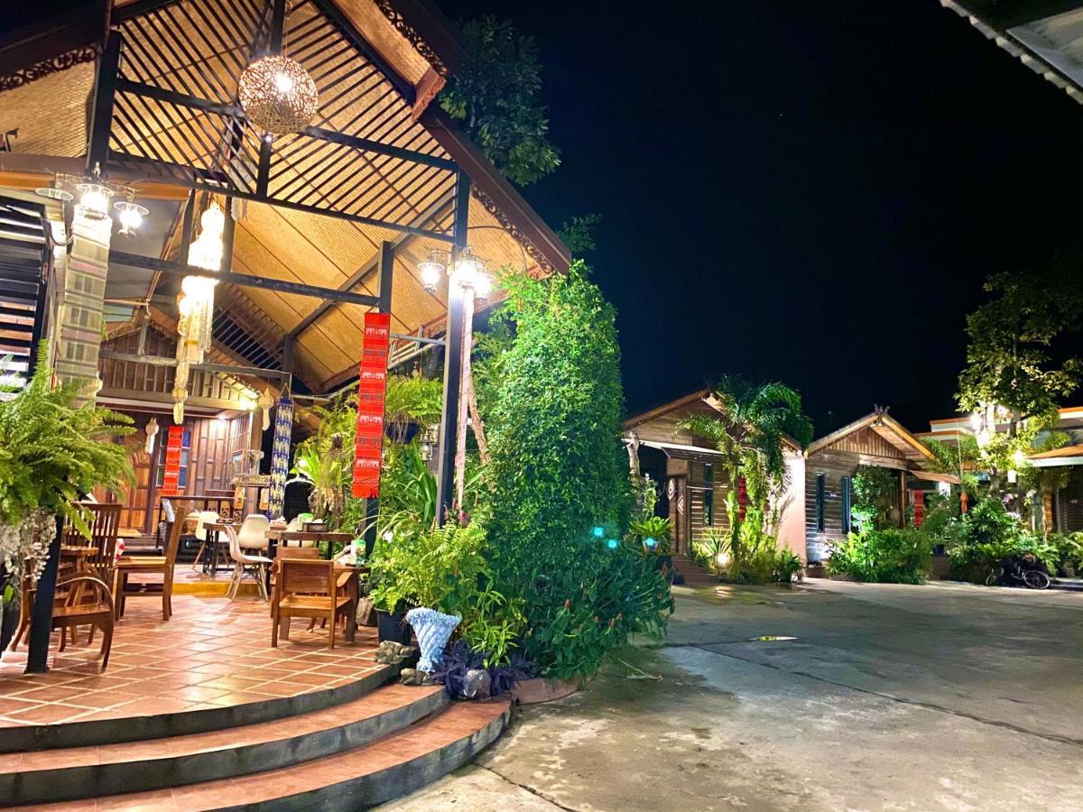 Khum Lanna Boutique Hotel Sisaket Екстериор снимка