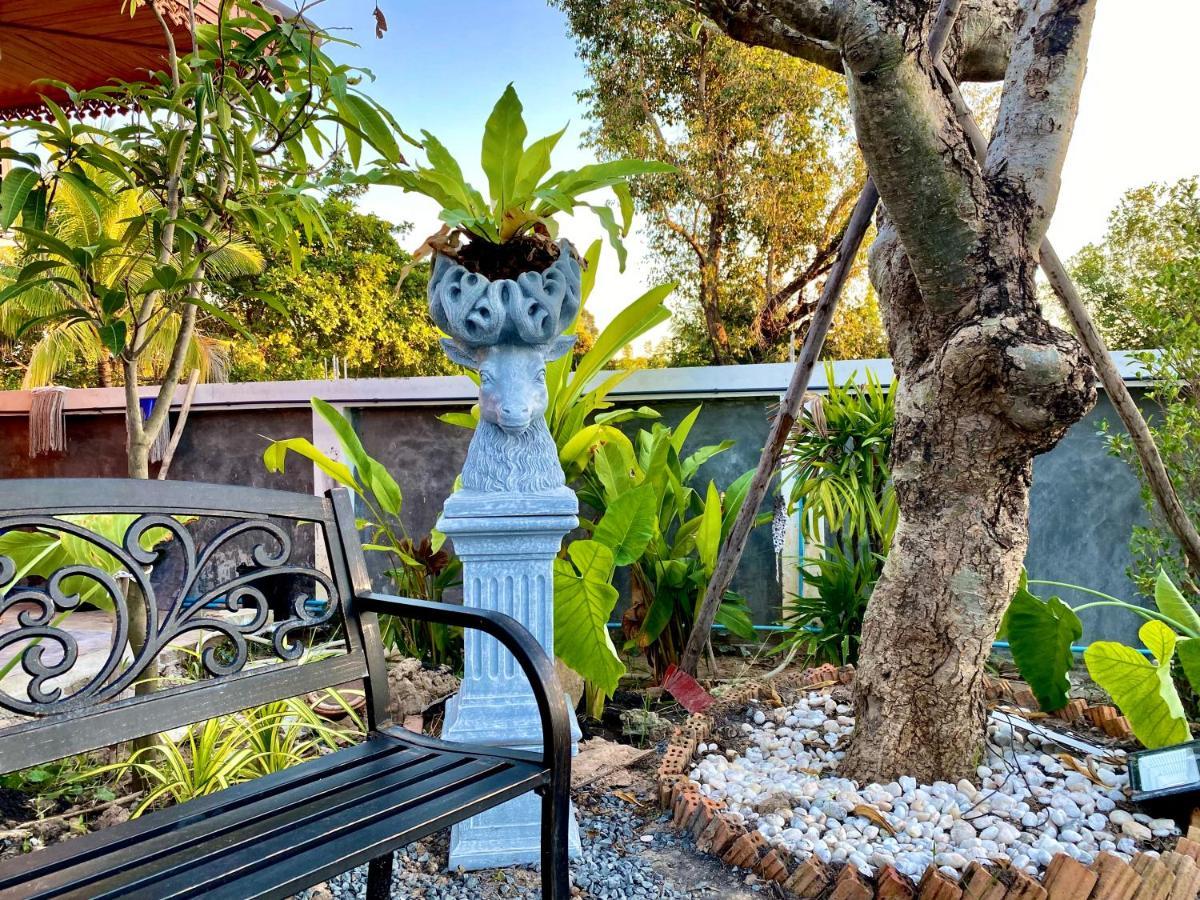 Khum Lanna Boutique Hotel Sisaket Екстериор снимка
